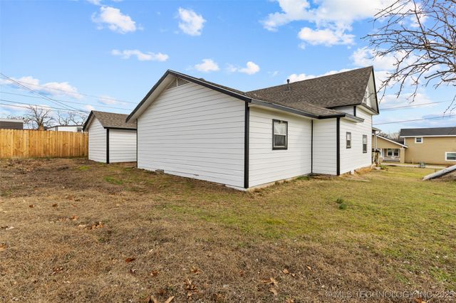 128 W Tahlequah, Sulphur, OK 73086