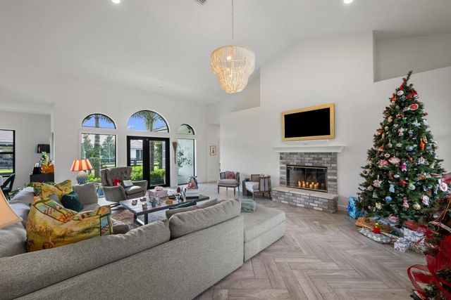 14371 Wellington Trace, Wellington, FL 33414