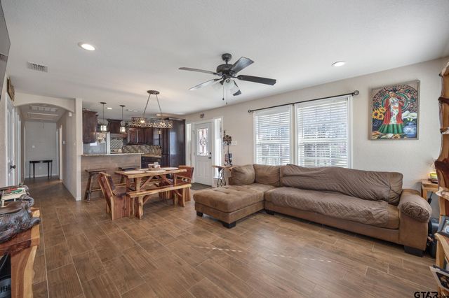 7573 County Road 48, Tyler, TX 75704