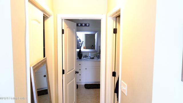 402 Lambrusco Way, Vine Grove, KY 40175