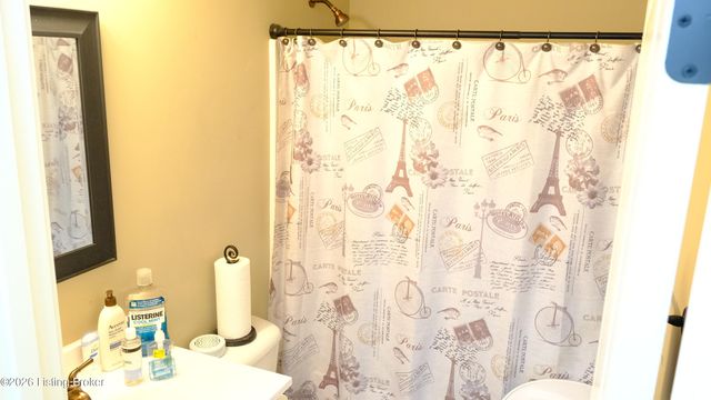 402 Lambrusco Way, Vine Grove, KY 40175