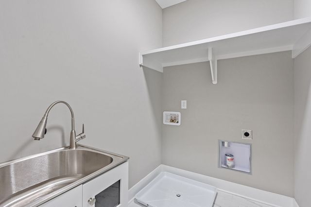 752B Croley Dr, Nashville, TN 37209