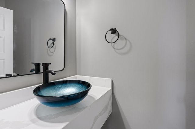 752B Croley Dr, Nashville, TN 37209