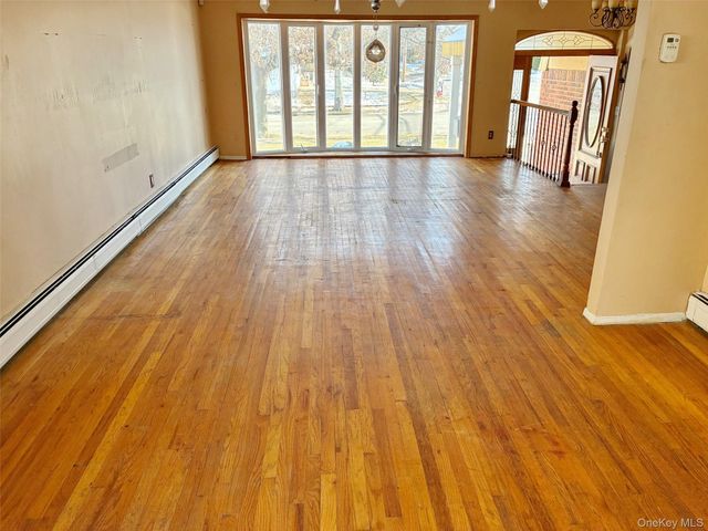 3186 Grand Avenue, Baldwin Harbor, NY 11510