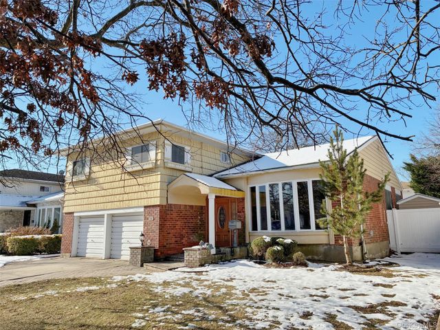 3186 Grand Avenue, Baldwin Harbor, NY 11510