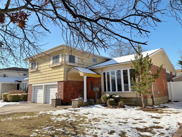 3186 Grand Avenue, Baldwin Harbor, NY 11510