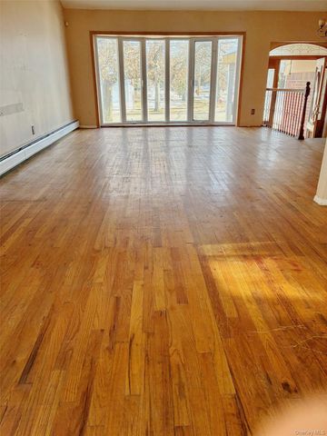 3186 Grand Avenue, Baldwin Harbor, NY 11510