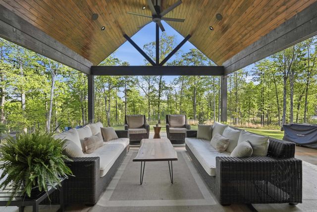 3945 Orchard Hill Drive, Conway, AR 72034