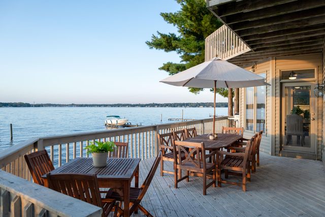 1761 South Shore Drive, Park Twp, MI 49423