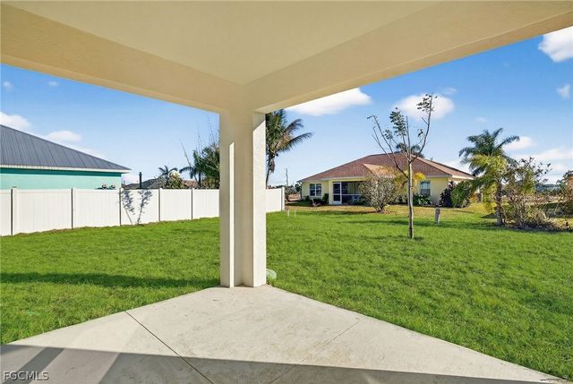 1110 NW 19th ST, Cape Coral, FL 33993