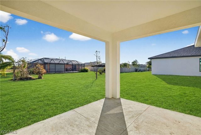 1110 NW 19th ST, Cape Coral, FL 33993