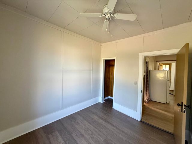 1872 Commerce Street, Muskegon, MI 49441
