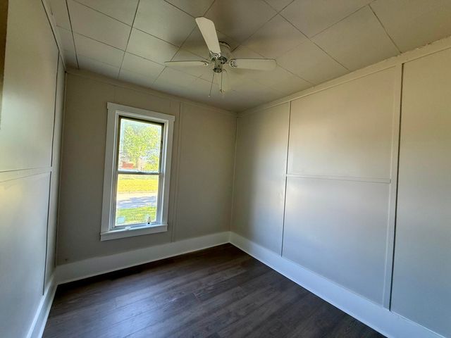 1872 Commerce Street, Muskegon, MI 49441