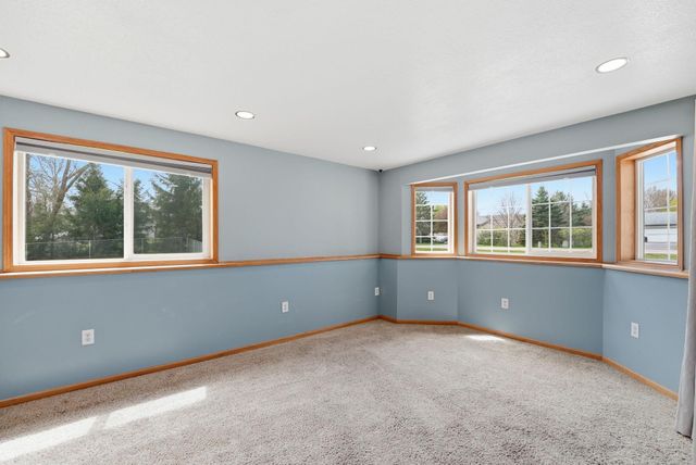 26173 Goodview Avenue, Wyoming, MN 55092