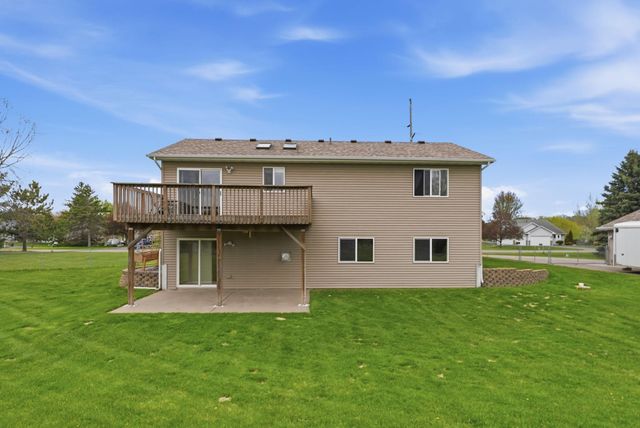 26173 Goodview Avenue, Wyoming, MN 55092