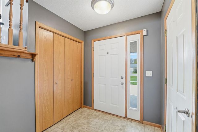 26173 Goodview Avenue, Wyoming, MN 55092