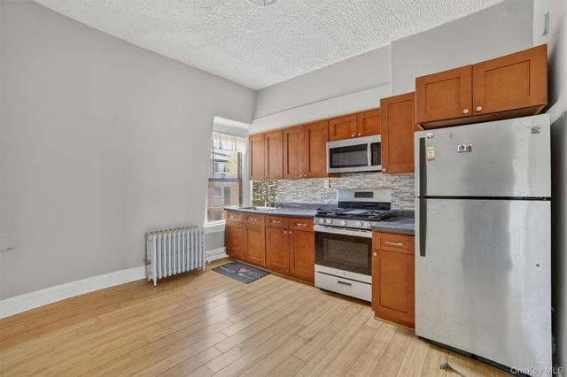 354 Palisade Avenue, Yonkers, NY 10703