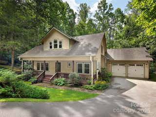 264 Charming Lane, Hendersonville, NC 28792