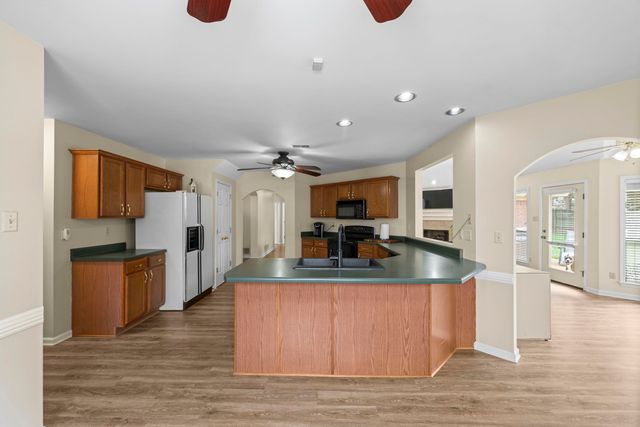 6767 BEAGLE RUN LN, Bartlett, TN 38135