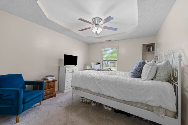 6767 BEAGLE RUN LN, Bartlett, TN 38135