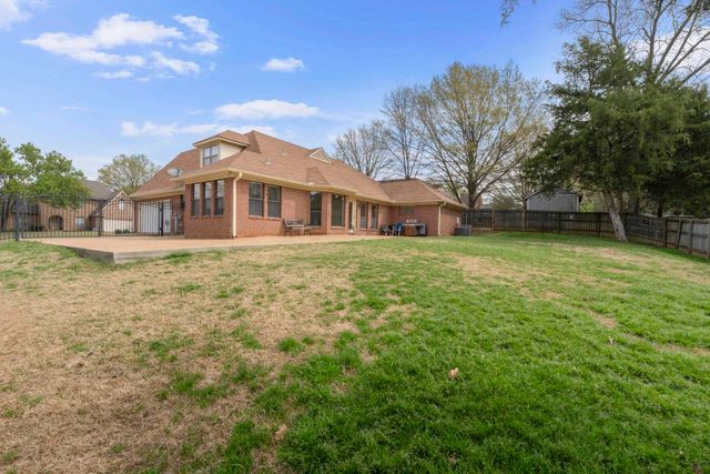 6767 BEAGLE RUN LN, Bartlett, TN 38135