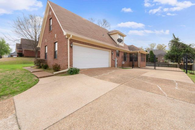 6767 BEAGLE RUN LN, Bartlett, TN 38135