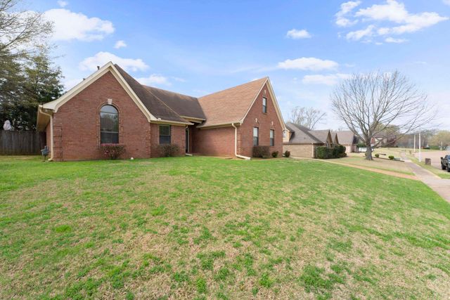 6767 BEAGLE RUN LN, Bartlett, TN 38135