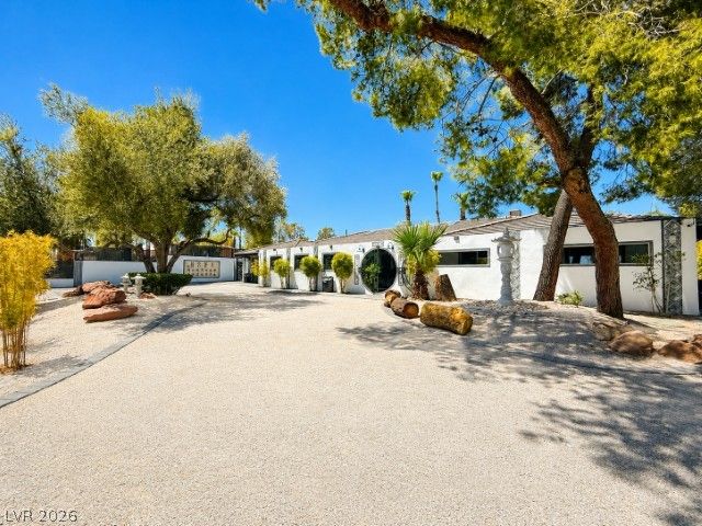 2929 El Camino Road, Las Vegas, NV 89146