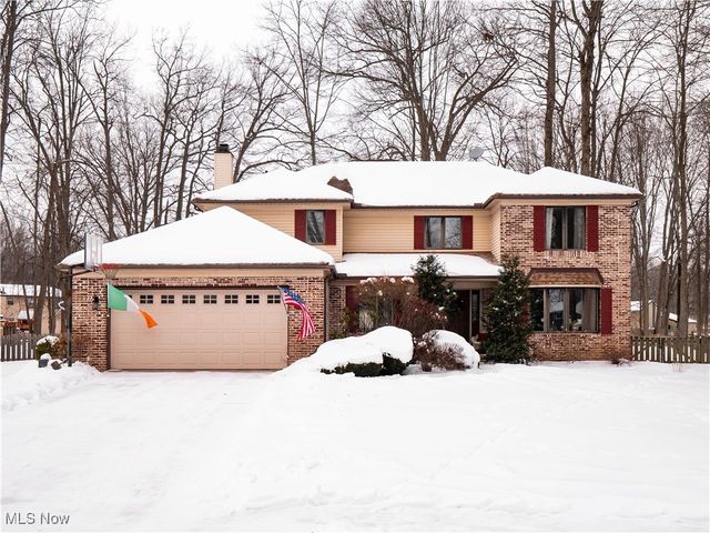 8538 Wedgewood Court, Olmsted Twp, OH 44138