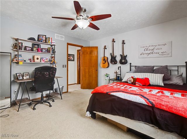 8538 Wedgewood Court, Olmsted Twp, OH 44138