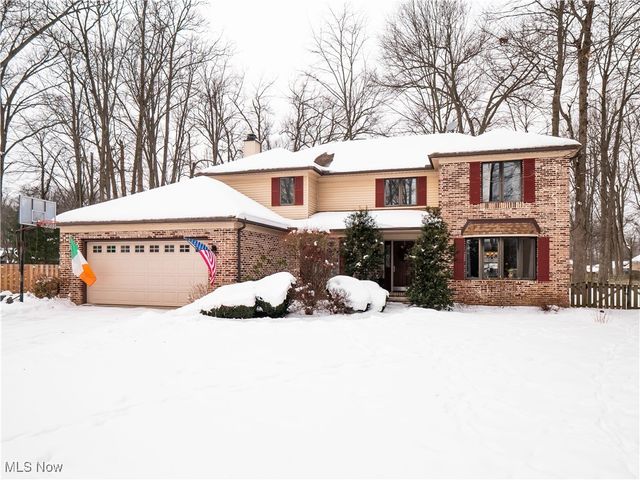 8538 Wedgewood Court, Olmsted Twp, OH 44138