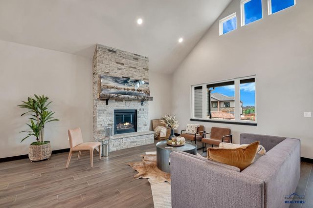 4736 ANDEAN CT, Rapid City, SD 57702