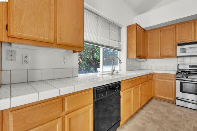 2605 Forty Niner Way, Antioch, CA 94531