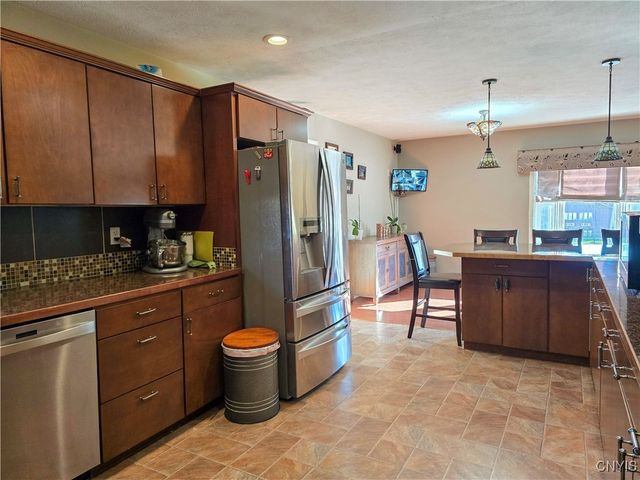 337 North Peterboro Street, Lenox, NY 13032