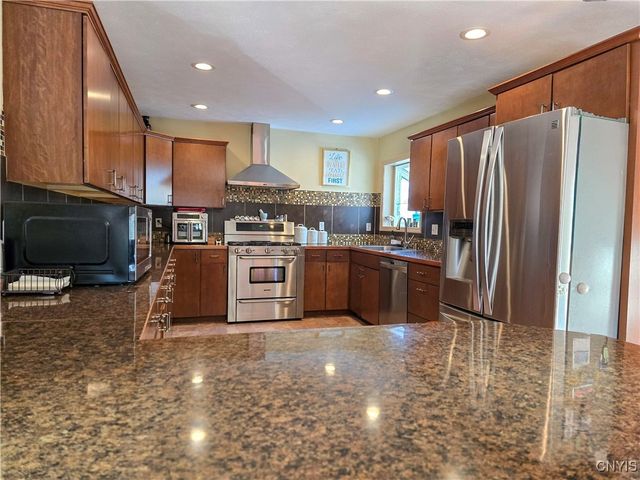 337 North Peterboro Street, Lenox, NY 13032