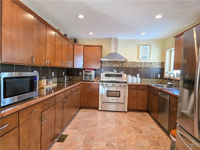 337 North Peterboro Street, Lenox, NY 13032