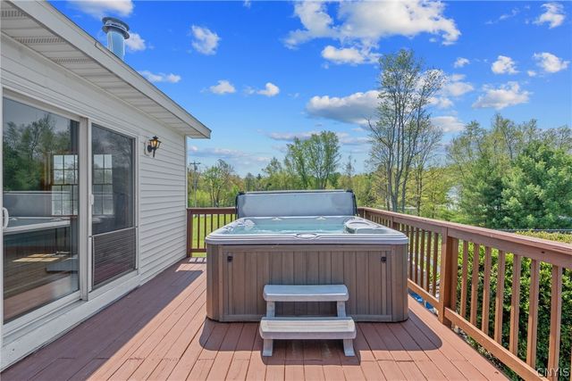 661 County Route 11, West Monroe, NY 13167