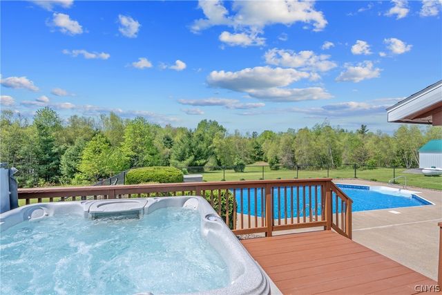 661 County Route 11, West Monroe, NY 13167