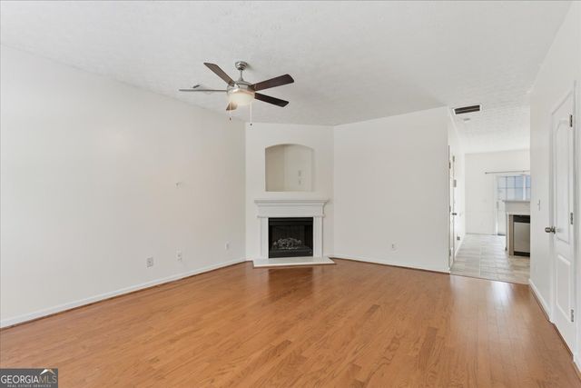 2818 Village Trc, East Point, GA 30344