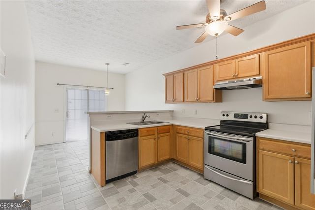 2818 Village Trc, East Point, GA 30344