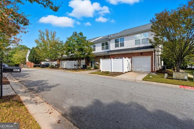 2818 Village Trc, East Point, GA 30344