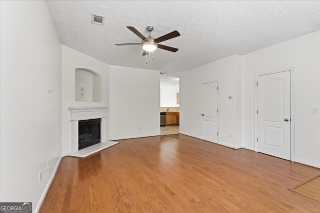 2818 Village Trc, East Point, GA 30344