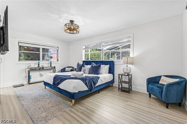 4614 SE 1st PL, Cape Coral, FL 33904