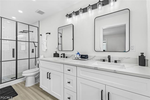 4614 SE 1st PL, Cape Coral, FL 33904