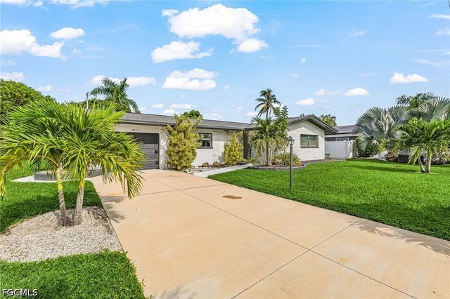 4614 SE 1st PL, Cape Coral, FL 33904