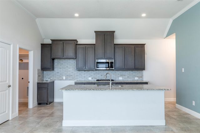 824 Parkside Drive, Argyle, TX 76226