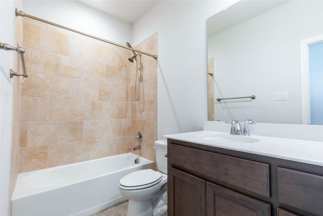 824 Parkside Drive, Argyle, TX 76226