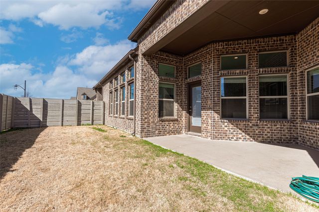 824 Parkside Drive, Argyle, TX 76226