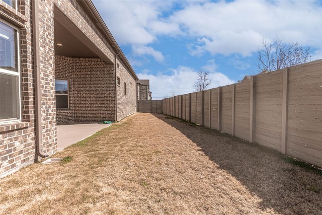 824 Parkside Drive, Argyle, TX 76226