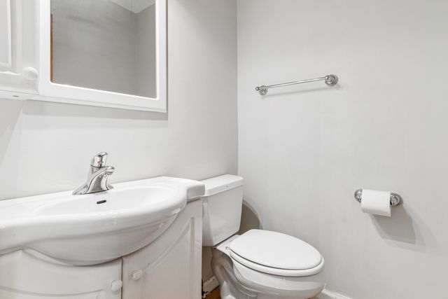 3 Vigilance Court, Bolingbrook, IL 60440